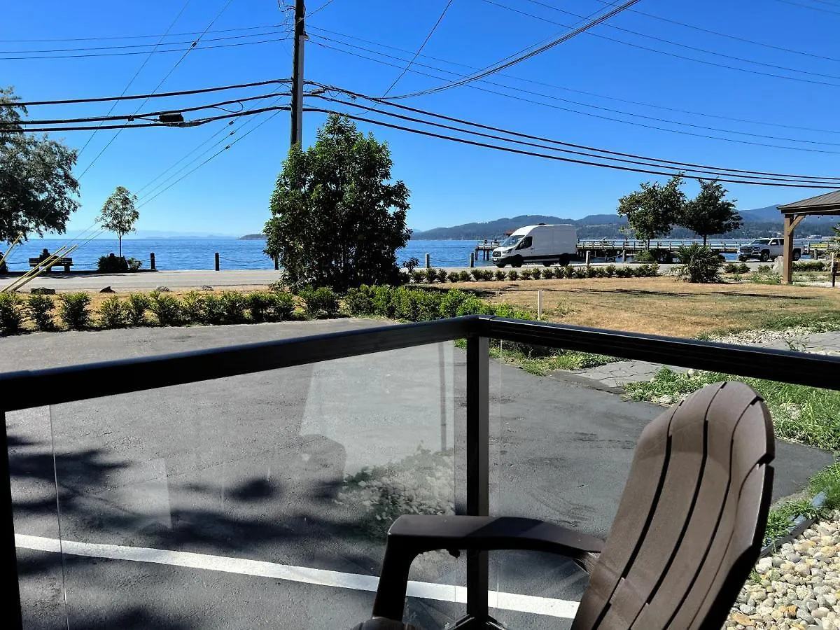 Oceanside Villas Sechelt